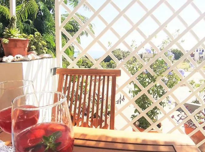 Svetac - Beautiful Sea And Islands View *